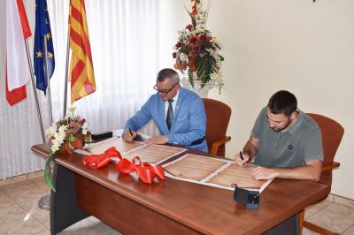 uroczyste podpisanie umowy o przyjaźni